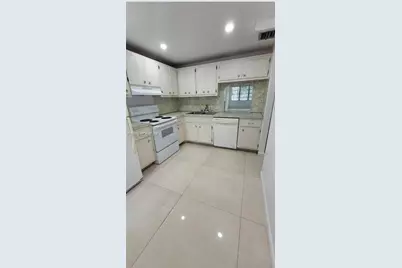 445 NE 195th St #127, Miami, FL 33179 - Photo 5