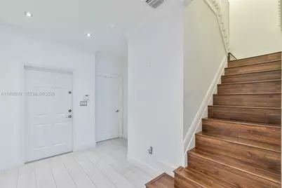 11227 NW 73rd Ter, Doral, FL 33178 - Photo 9