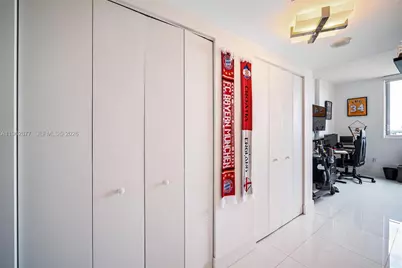 92 SW 3rd St #2710, Miami, FL 33130 - Photo 19