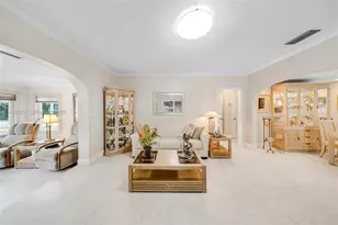 564 De Leon Dr, Miami Springs, FL 33166 - Photo 5