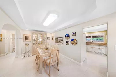 564 De Leon Dr, Miami Springs, FL 33166 - Photo 25