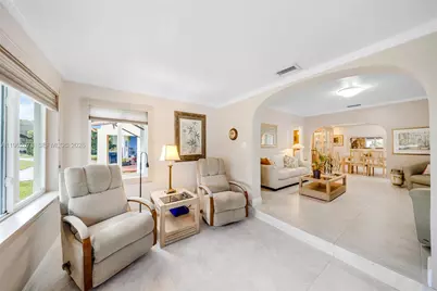 564 De Leon Dr, Miami Springs, FL 33166 - Photo 9