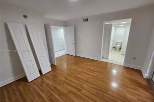 10915 W Okeechobee Rd, Hialeah Gardens, FL 33018 - Photo 7