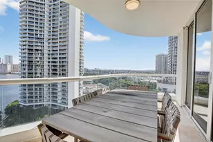 6000 Island Blvd, Aventura, FL 33160 - Photo 45