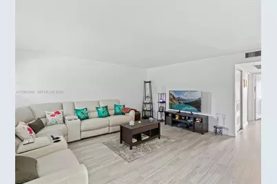 13250 SW 7th Ct #317L, Pembroke Pines, FL 33027 - Photo 5