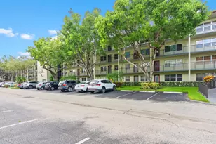 13250 SW 7th Ct, Pembroke Pines, FL 33027 - Photo 17