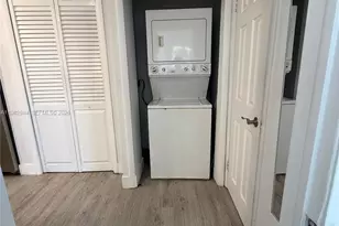 842 Meridian Ave, Miami Beach, FL 33139 - Photo 11