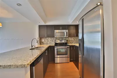 600 NE 36th St #507, Miami, FL 33137 - Photo 7