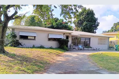 1040 NW 149th St, Miami, FL 33168 - Photo 1