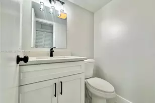 213 N Oakridge N, Deerfield Beach, FL 33442 - Photo 17