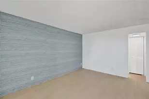 100 Bayview Dr, Sunny Isles Beach, FL 33160 - Photo 33