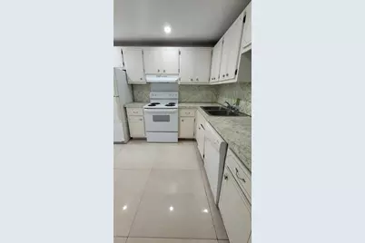 445 NE 195th St #127, Miami, FL 33179 - Photo 3