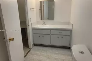 445 NE 195th St, Miami, FL 33179 - Photo 7