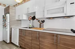 1255 Collins Ave, Miami Beach, FL 33139 - Photo 7