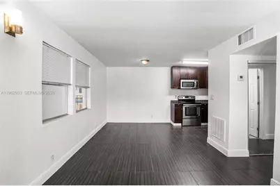 37 SW 14th St #19, Dania Beach, FL 33004 - Photo 5