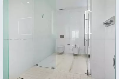300 Biscayne Blvd Way #4901E, Miami, FL 33131 - Photo 29