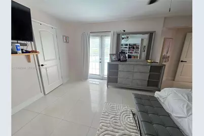19631 NW 45th Ave, Miami Gardens, FL 33055 - Photo 17