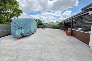 19631 NW 45th Ave, Miami Gardens, FL 33055 - Photo 25