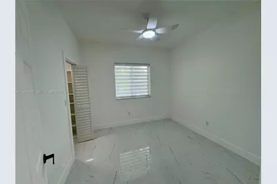 421 NW 13th Ave #B, Miami, FL 33125 - Photo 9