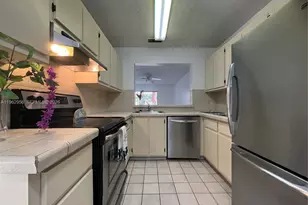 407 E Palm Cir E, Pembroke Pines, FL 33025 - Photo 1