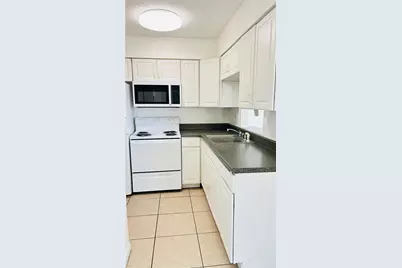 978 SW 10th Dr #15, Pompano Beach, FL 33060 - Photo 5