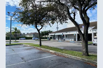 4040 SW 69th Ave, Miramar, FL 33023 - Photo 1