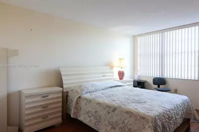 1200 Saint Charles Pl #302, Pembroke Pines, FL 33026 - Photo 15