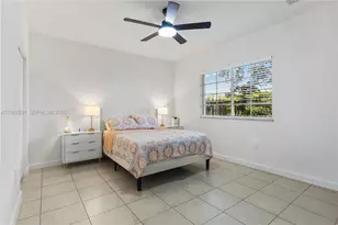 2741 NE 4th St, Homestead, FL 33033 - Photo 15