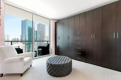 55 SE 6th St #3101, Miami, FL 33131 - Photo 15