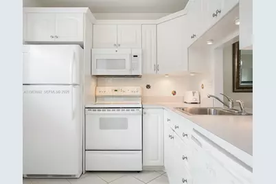 4805 NW 35th St #506, Lauderdale Lakes, FL 33319 - Photo 11