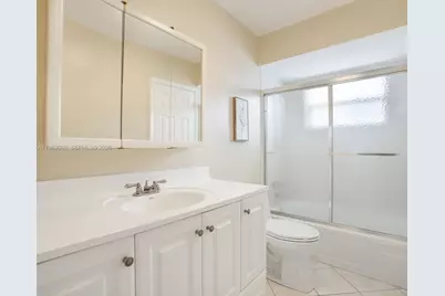 4805 NW 35th St #506, Lauderdale Lakes, FL 33319 - Photo 15