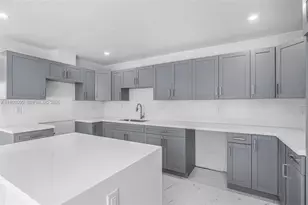 2901 SW 92nd Ave, Miami, FL 33165 - Photo 9