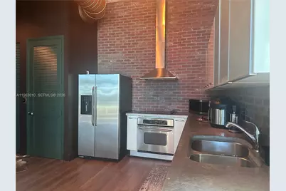 1749 NE Miami Ct #403, Miami, FL 33132 - Photo 11