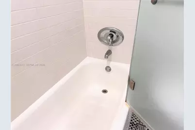 1200 West Ave #1418, Miami Beach, FL 33139 - Photo 27