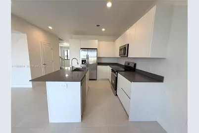 18977 SW 344th Ter, Homestead, FL 33034 - Photo 5