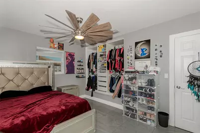 200 SW 69th Ter, Pembroke Pines, FL 33023 - Photo 17