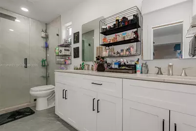 200 SW 69th Ter, Pembroke Pines, FL 33023 - Photo 21