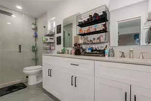 200 SW 69th Terrace, Pembroke Pines, FL 33023 - Photo 21