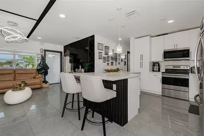 200 SW 69th Ter, Pembroke Pines, FL 33023 - Photo 7