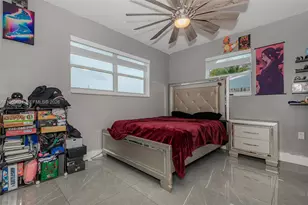 200 SW 69th Terrace, Pembroke Pines, FL 33023 - Photo 15