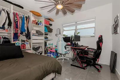 200 SW 69th Ter, Pembroke Pines, FL 33023 - Photo 11