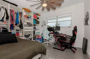 200 SW 69th Terrace, Pembroke Pines, FL 33023 - Photo 11