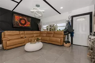 200 SW 69th Terrace, Pembroke Pines, FL 33023 - Photo 5