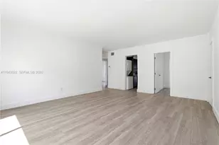 732 82nd St, Miami Beach, FL 33141 - Photo 3