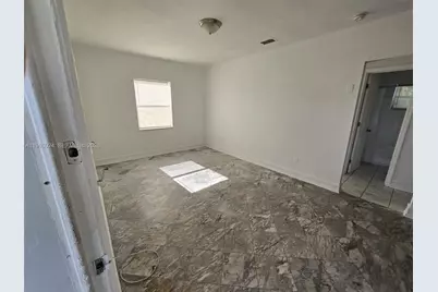 17193 NE 18th Ave #2, North Miami Beach, FL 33162 - Photo 11