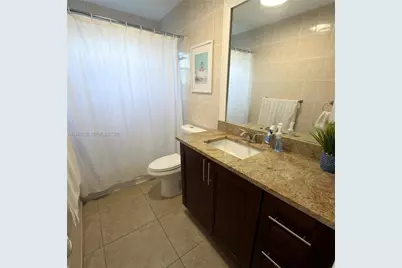 820 NW 91st Ave, Pembroke Pines, FL 33024 - Photo 11