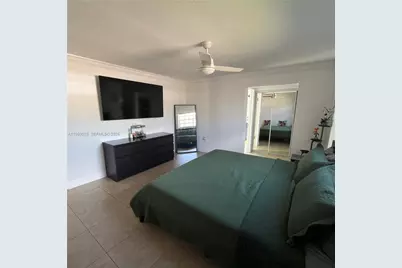 820 NW 91st Ave, Pembroke Pines, FL 33024 - Photo 17