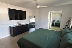 820 NW 91st Ave, Pembroke Pines, FL 33024 - Photo 17