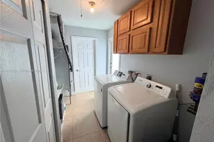 820 NW 91st Ave, Pembroke Pines, FL 33024 - Photo 23