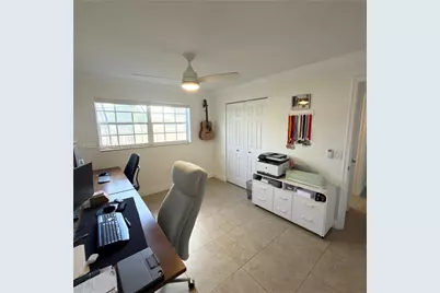 820 NW 91st Ave, Pembroke Pines, FL 33024 - Photo 13